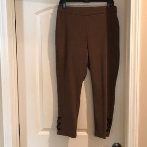 Chico’s Size 1 Ankle Pants